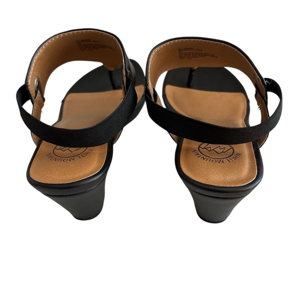 White Mountain Women's Black Thong Sandals with Tan Footbed Accent - Picture 2 of 4